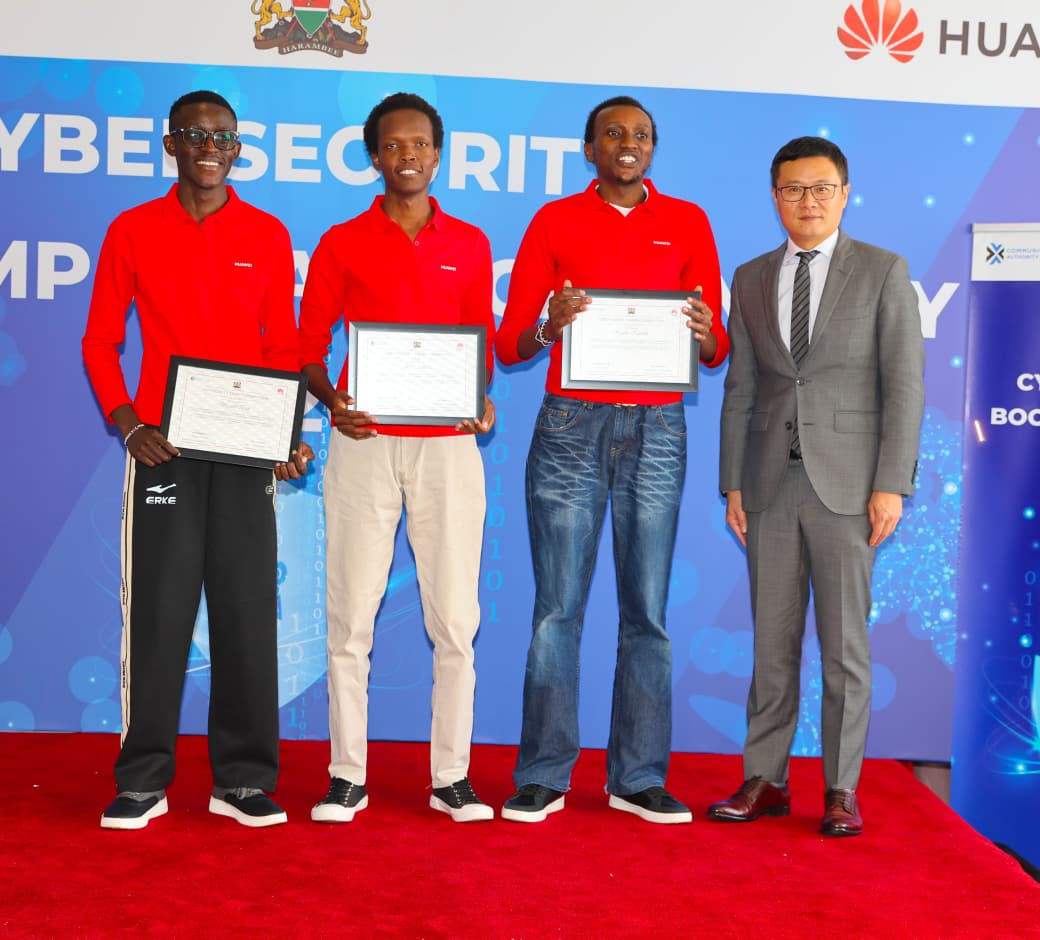 Blessed Ben receiving Huawei Cybersecurity Bootcamp certificate